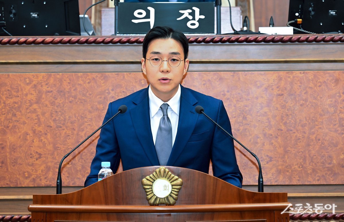 정진호 의원이 29일 제332회 임시회 제1차 본회의에서 김동근 시장의 무능력·무책임을 시민들에게 떠넘기는 수단이 될 것이라는 우려가 현실이 되고 있다고 5분 자유발언을 했다. 사진제공ㅣ의정부시의회