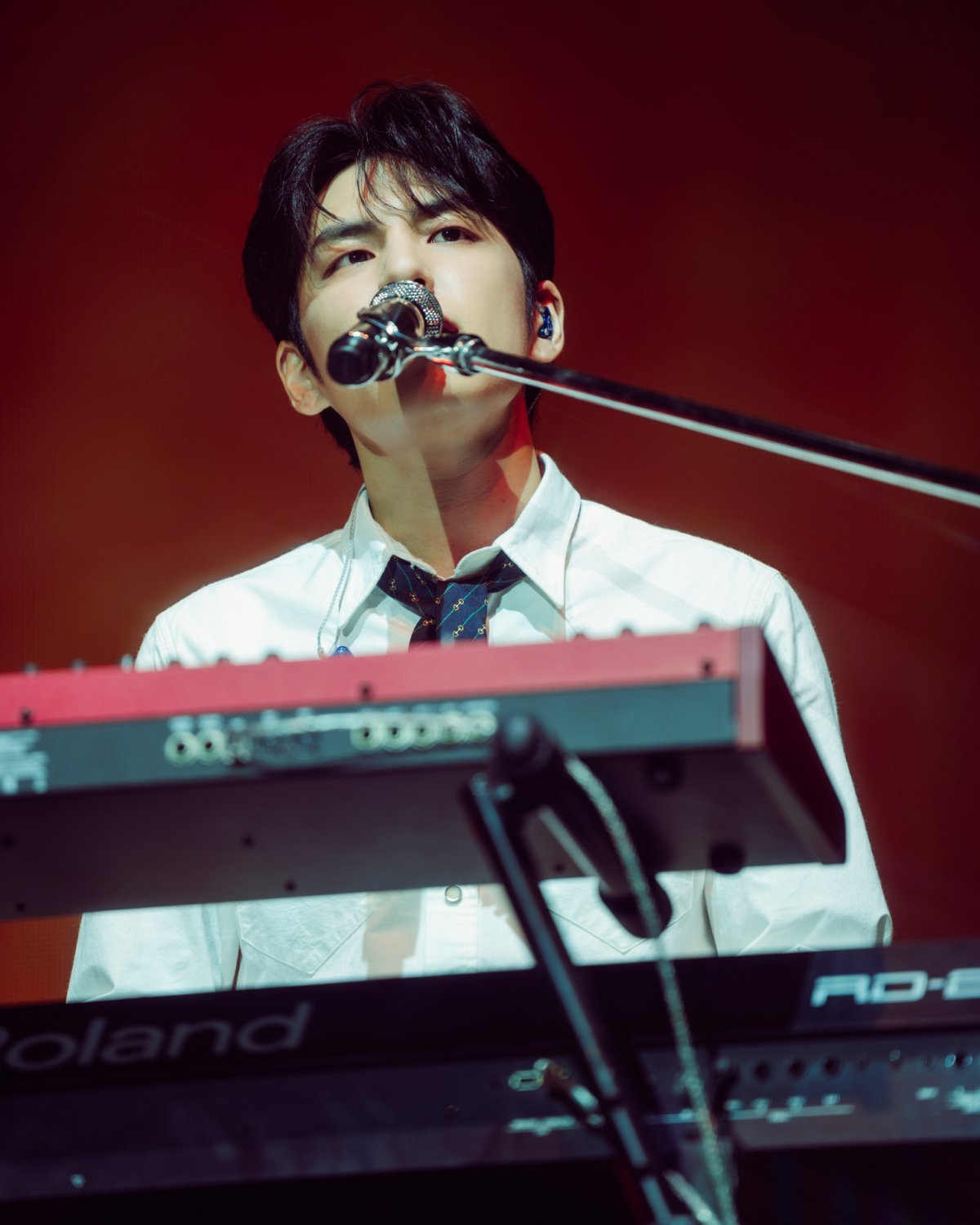 DAY6 ¿ùµåÅõ¾î °ø¿¬ À̹ÌÁö_¿øÇÊ(¹æÄÛ)(Ãâó_JYP¿£ÅÍÅ×ÀÎ¸ÕÆ®, Live Nation Tero, Gunnfoto).jpg