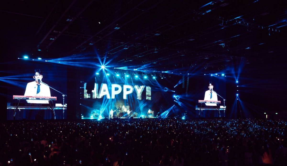 DAY6 ¿ùµåÅõ¾î ¹æÄÛ °ø¿¬ À̹ÌÁö 1 (Ãâó_JYP¿£ÅÍÅ×ÀÎ¸ÕÆ®, Live Nation Tero, Gunnfoto).jpg