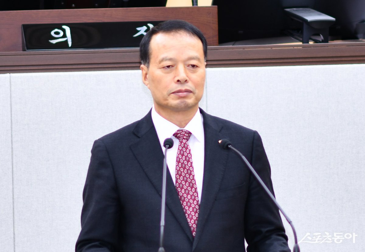 지난 2일 제242회 정례회 시정질문에서 발언하고 있는 송하진 여수시의원. 사진제공=송하진 의원실