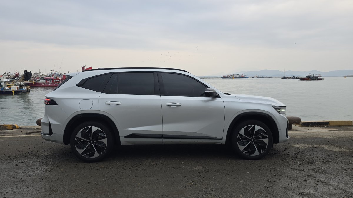 르노코리아 그랑 콜레오스 E-Tech 하이브리드 측면 디자인. 원성열 기자 sereno@donga.com