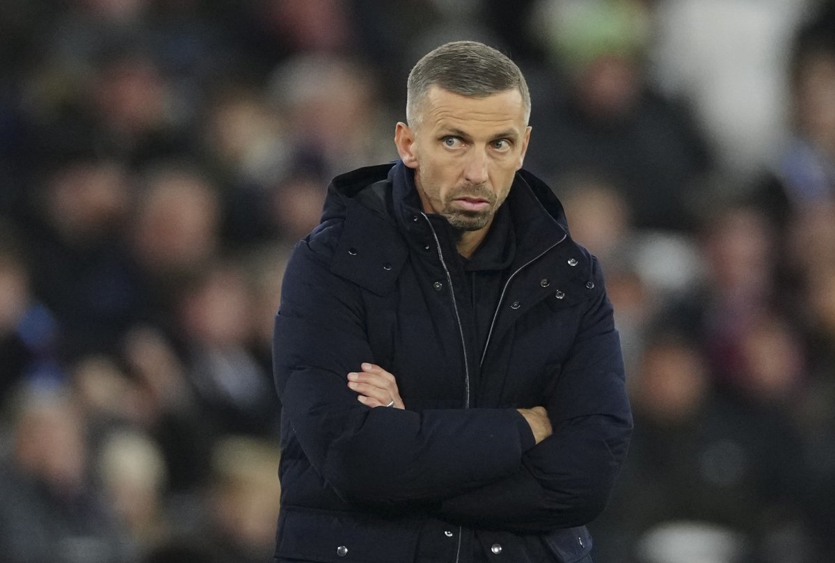 FILE - Wolverhampton Wanderers‘ head coach Gary O’Neil during the English Premier League soccer match between West Ham United and Wolverhampton Wanderers, at The London Stadium in London, Monday, Dec. 9, 2024. (AP Photo/Dave Shopland, File)