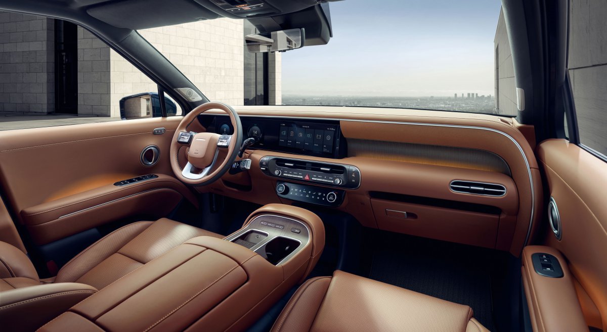 아일랜드 타입 센터콘솔이 적용된 ‘디 올 뉴 팰리세이드’ 인테리어. 사진제공 ｜현대차