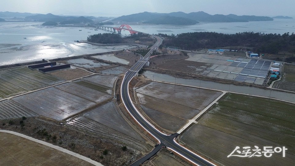 신안군 증도-지도 간 지방도 805호선. 사진제공=신안군