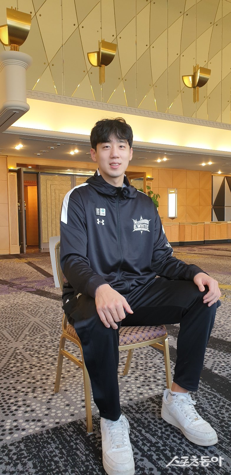 B리그 올스타에 선발된 양재민이 19일 오전 지바현 뉴 오타니 호텔에서 한국 취재진과 인터뷰를 갖고 있다. 양재민은 B리그 역사상 처음으로 올스타전 메인 이벤트에 출전한 아시아쿼터 선수가 됐다. 지바(일본)｜최용석 기자