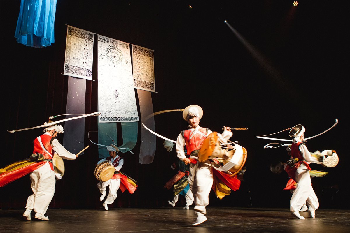 27일부터 29일까지 진행하는 제주 로컬 아티스트 공연의 전통 풍악 놀이 사진제공|제주신화월드