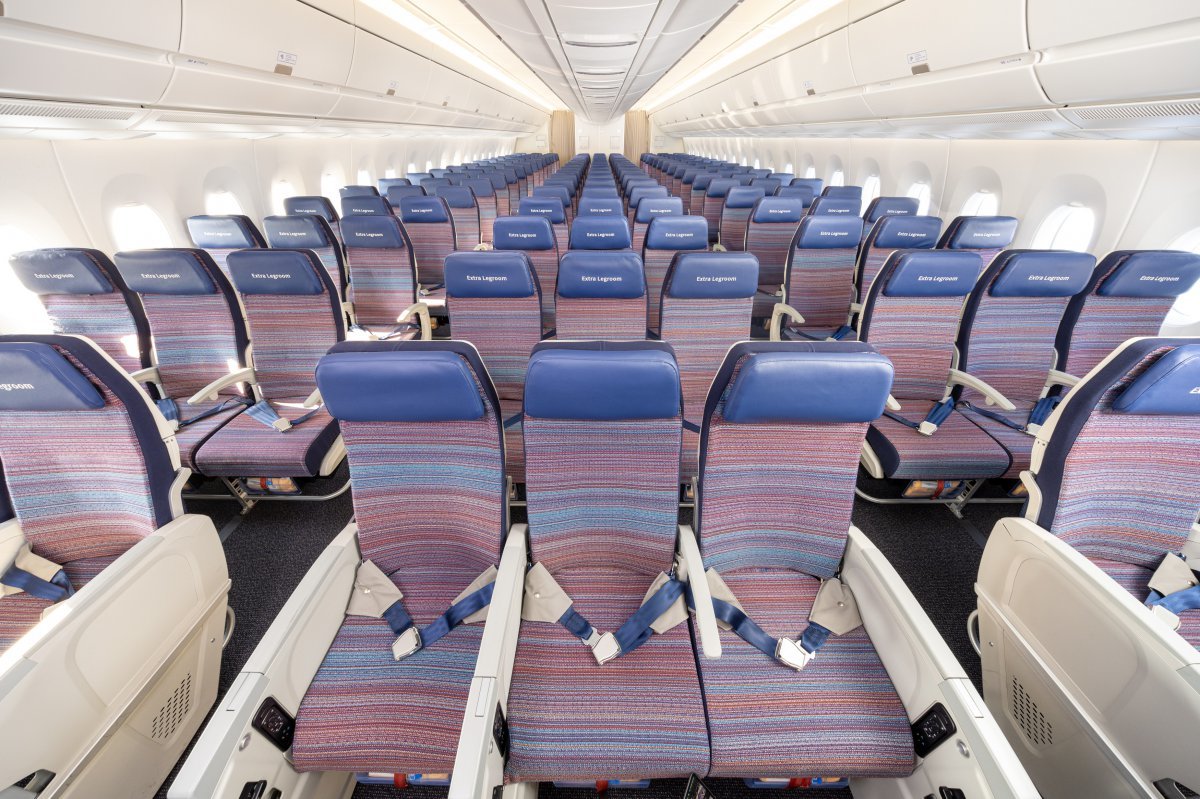 대한항공이 새로 도입한 에어버스의 최첨단 중대형 항공기 A350-900의 이코노미클래스 사진제공|대한항공