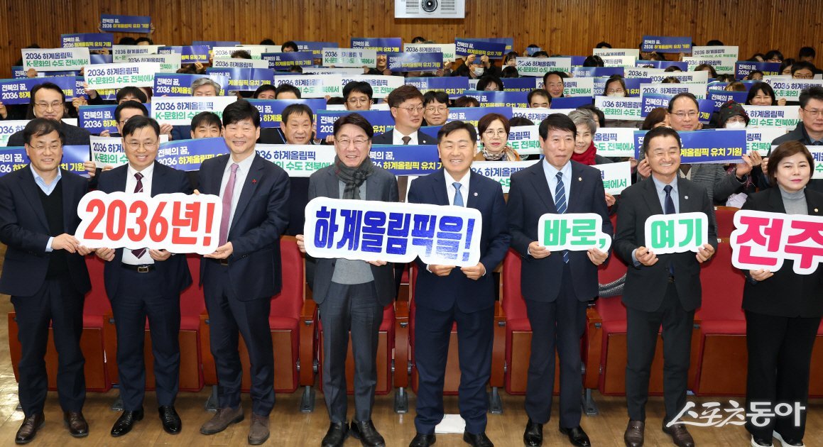 김관영 전북자치도지사가 지난 3일 전주시를 방문한 모습. 사진제공=전주시