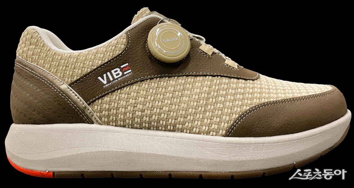 튜브락, 자가진동 기능성 워킹화 ‘바이브 원’ 출시. (사진제공=튜브락)
