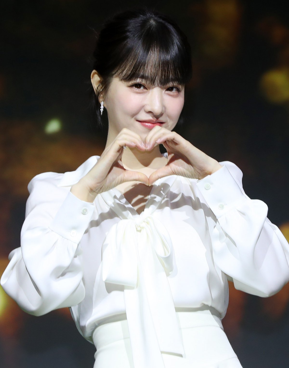 [서울=뉴시스] 김혜진 기자 = 배우 박보영이 12일 오전 서울 동대문 JW메리어트 스퀘어에서 열린 넷플릭스 시리즈 ‘멜로무비’ 제작발표회에서 포즈를 취하고 있다.   ‘멜로무비’는 사랑도 하고 싶고 꿈도 이루고 싶은 애매한 청춘들이 서로를 발견하고 영감이 되어주며 각자의 트라우마를 이겨내는 영화 같은 사랑을 그린 로맨스극이다. 2025.02.12. jini@newsis.com