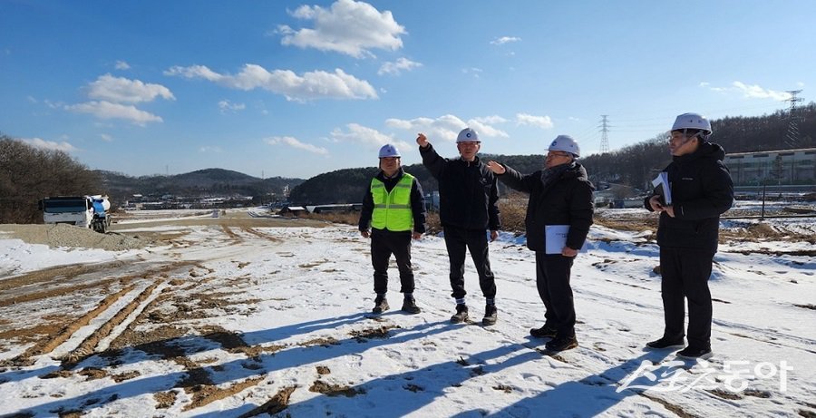국지도84호선(길상~선원) 도로개설공사 현장 점검 모습. 사진제공|인천시청