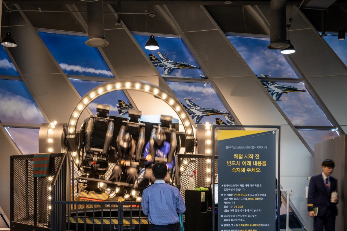 국립항공박물관의 블랙이글스 탑승체험             사진제공｜서울관광재단