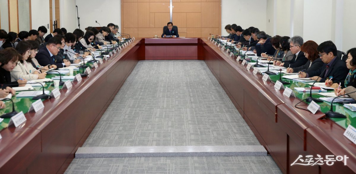 완주군이 17일 지방재정 신속집행 추진계획 보고회를 개최한 모습. 사진제공 : 완주군