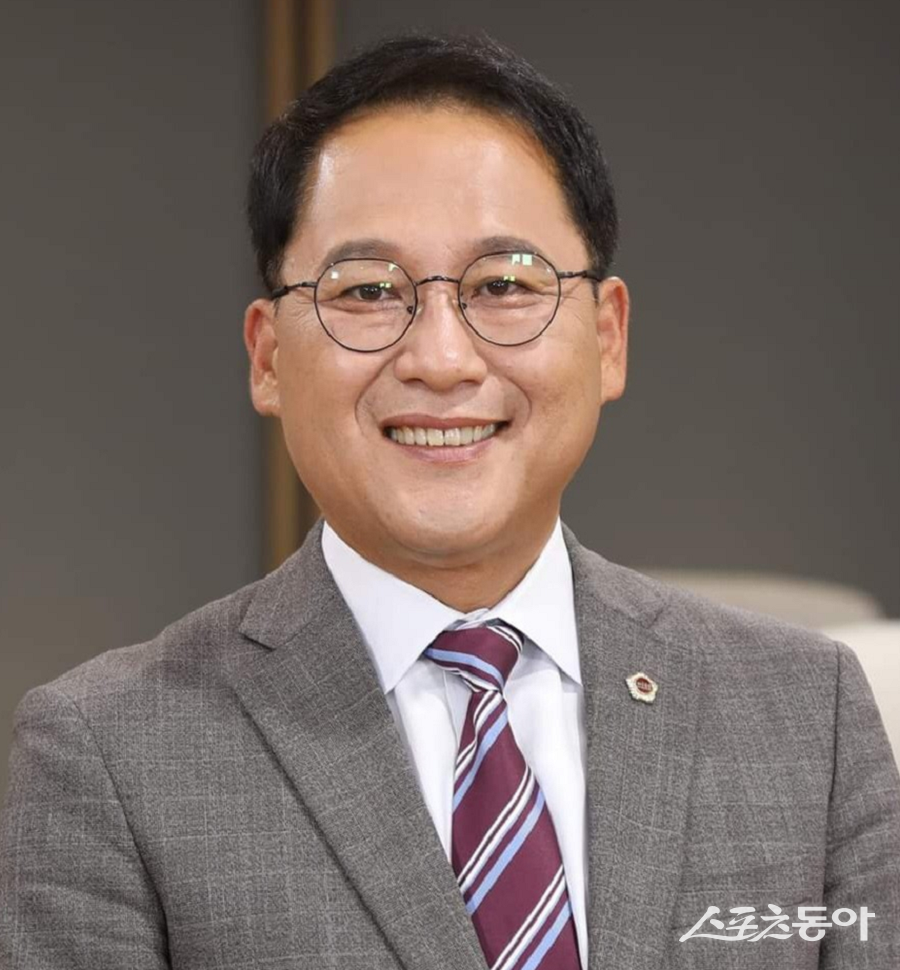 경기도의회 교육기획위원회 위원장인 안광률 의원. 사진제공|안광률 의원