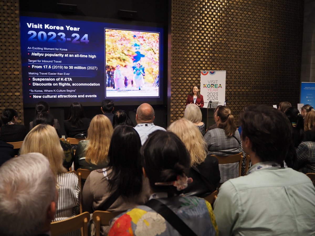 문호체육관광부와 한국관광공사가 2024년 한국관광 홍보지점을 신설한 스웨덴에서 진행한 한국관광 ‘트래블 마트’ 사진제공|문화체육관광부