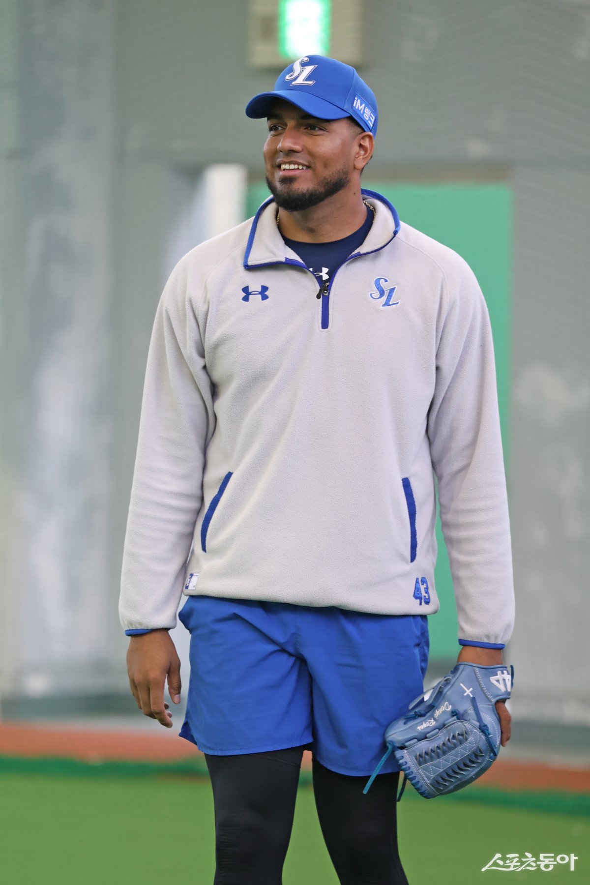 일본 오키나와 온나손에 차려진 삼성의 2차 스프링캠프에서 훈련 중인 레예스. 그는 중족골 미세 피로골절로 27일 귀국했다. 사진제공|삼성 라이온즈