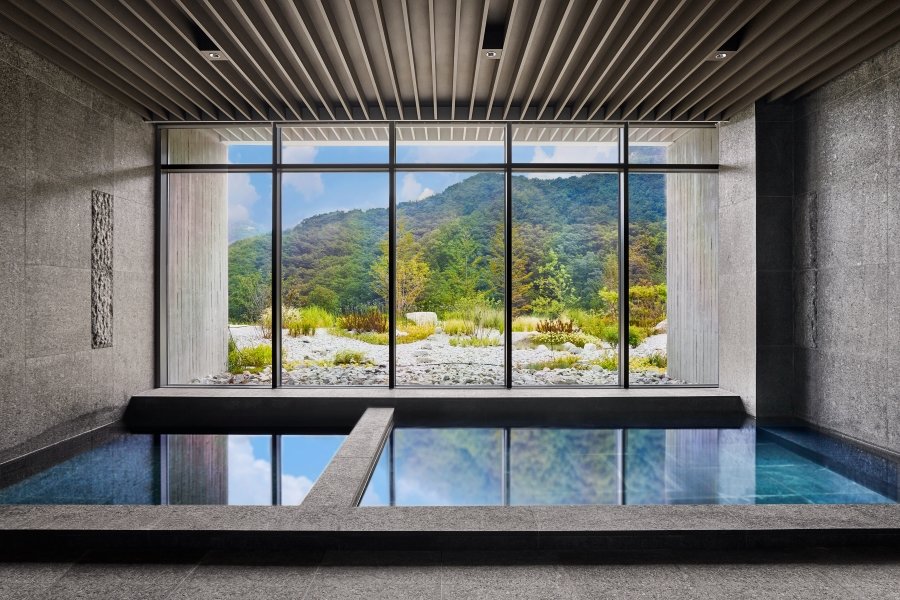 온천수를 사용하는 원주 성문안CC 클럽 하우스 사우나 전경 사진제공|HDC리조트