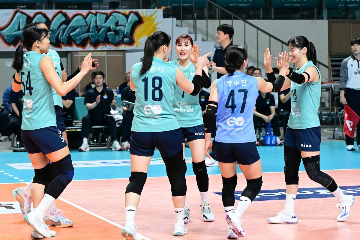 V리그 여자부 GS칼텍스의 이번 시즌 목표는 분명하다. 두 자릿수 승리와 함께 ‘탈꼴찌’에 모든 것을 걸고 있다. 사진제공|KOVO