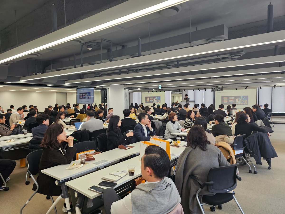 3월 17일 청계천 서울관광플라자에서 진행한 ‘서울의료관광 종합설명회’에 참석한 서울의료관광 협력기관 관계자들 사진제공|서울관광재단