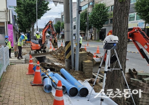 경주시가 APEC정상회의를 앞두고 상수도 상습 민원 해소와 시설 정비에 나서고 있다. 사진제공 ㅣ 경주시