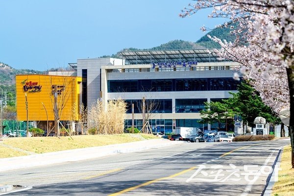 영덕군, 산불 피해자 통합 지원센터 운영. 사진제공 l 영덕군