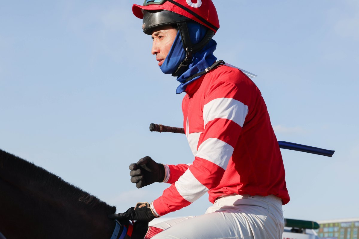 2000승 기록 달성 직후의   문세영 기수           사진제공｜한국마사회