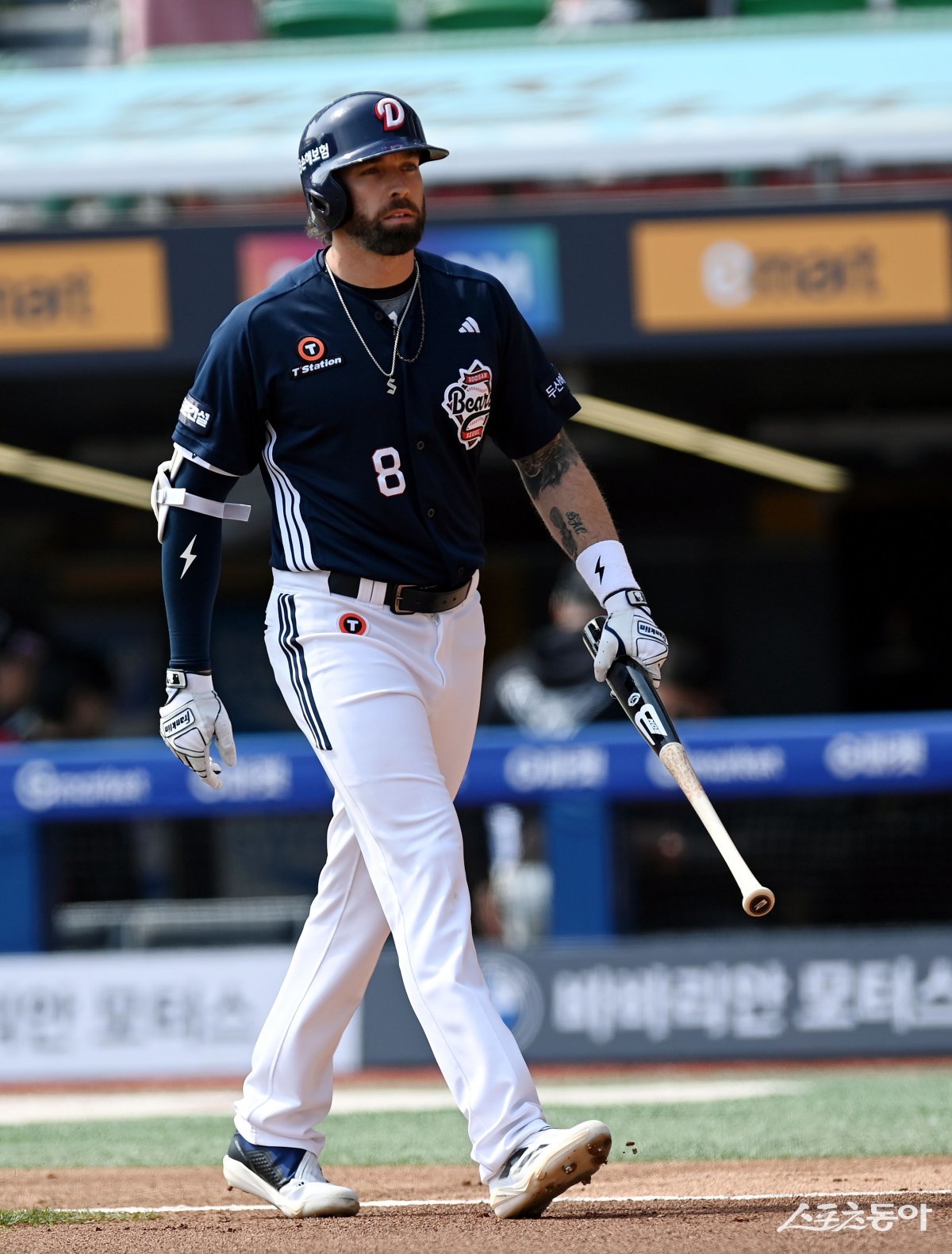 두산 외국인타자 제이크 케이브는 3월 31일 몸살 증세로 1군 엔트리에서 제외됐다. 다행히 스프링캠프 기간 외야수 경쟁이 치열하게 전개됐던 터라 그의 빈자리를 메울 자원은 충분하다. 인천|김민성 기자 marineboy@donga.com