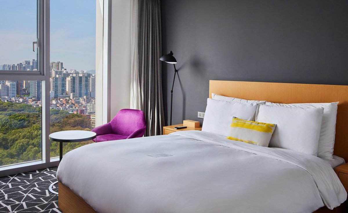 L7 강남 바이 롯데, 스탠다드 더블 룸 선정릉 뷰 사진제공|롯데호텔앤리조트