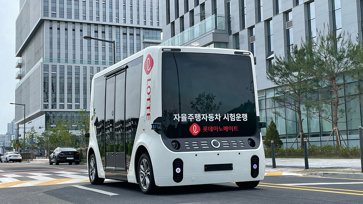 롯데이노베이트의 자율주행셔틀. 사진제공｜롯데