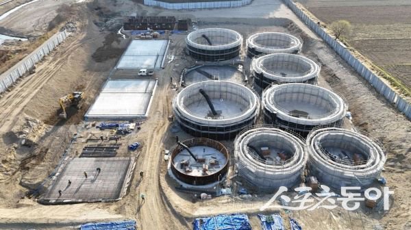 올해 4월 초 스마트양식 클러스터 조성 사업 현장. 사진제공｜포항시