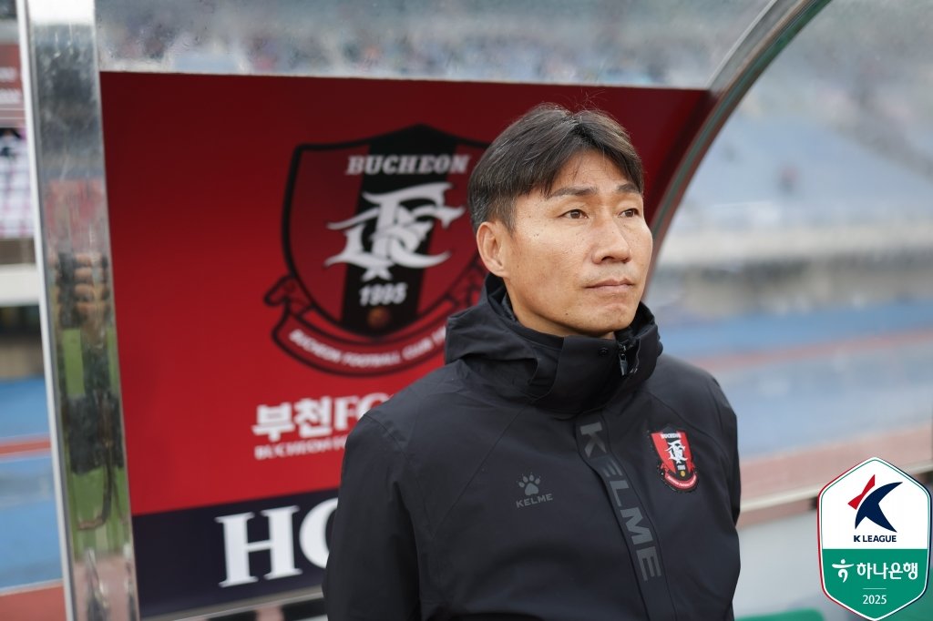 부천 이영민 감독은 16일 제주와 코리아컵 3라운드 홈경기가 끝난 뒤 “제주전 승리는 기쁘지만, 리그에 다시 집중해야할 때”라며 냉정함을 유지하려 노력했다. 사진제공｜한국프로축구연맹