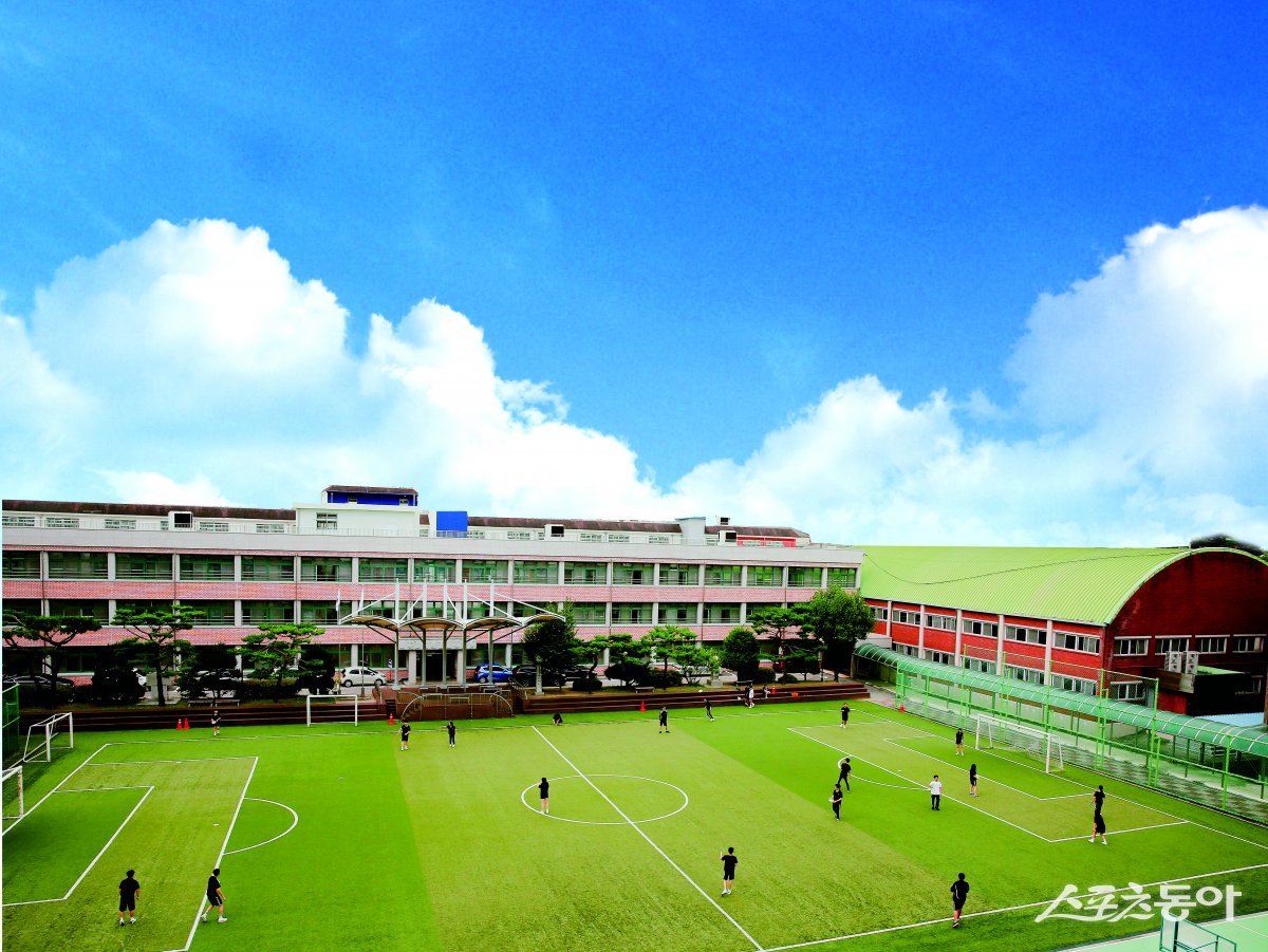 하남시의 그 첫 번째 참여 학교로는 1962년에 개교해 하남 지역 고등학교 중 가장 오랜 역사를 자랑하는 남한고등학교가 선정됐다(학교 전경). 사진제공|하남시