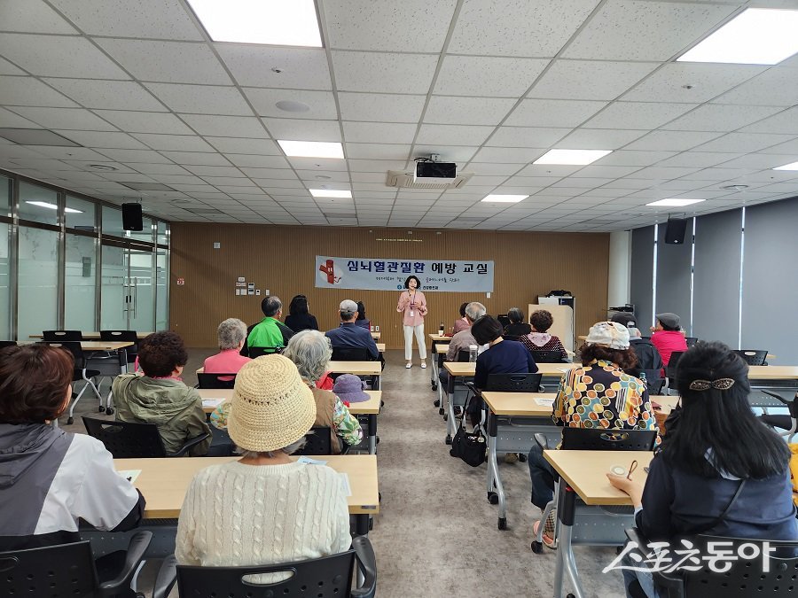 강화군, 심뇌혈관질환 예방교실을 실시한다. 사진제공｜강화군청
