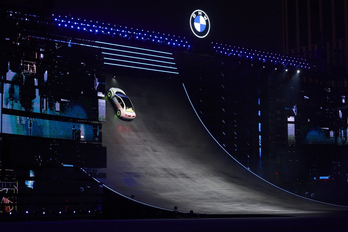 []  BMW BMW  ̺ ͽǾ𽺡 ̼   ÿ