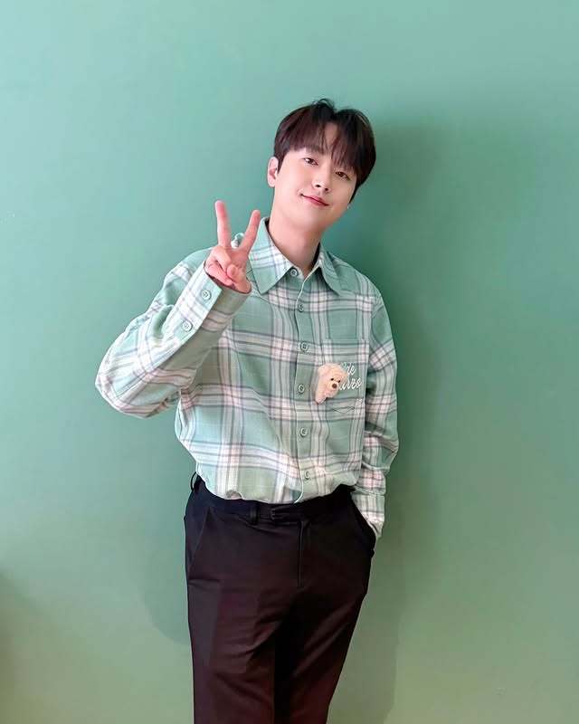 티엔엔터테인먼트 이찬원 SNS 캡처