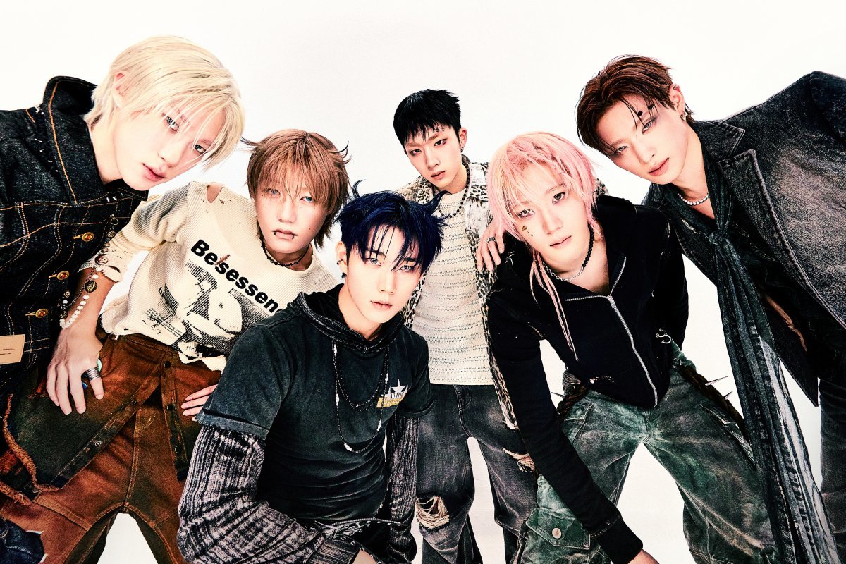 5월 ‘메이 킹(MAY KING) 시리즈’에 다크호스가 등장했다. ‘퍼포먼스 머신’ 피원하모니가 최정상 남성 아이돌 그룹들의 대격전이 예고된 5월 컴백한다. 사진제공|FNC엔터테인먼트