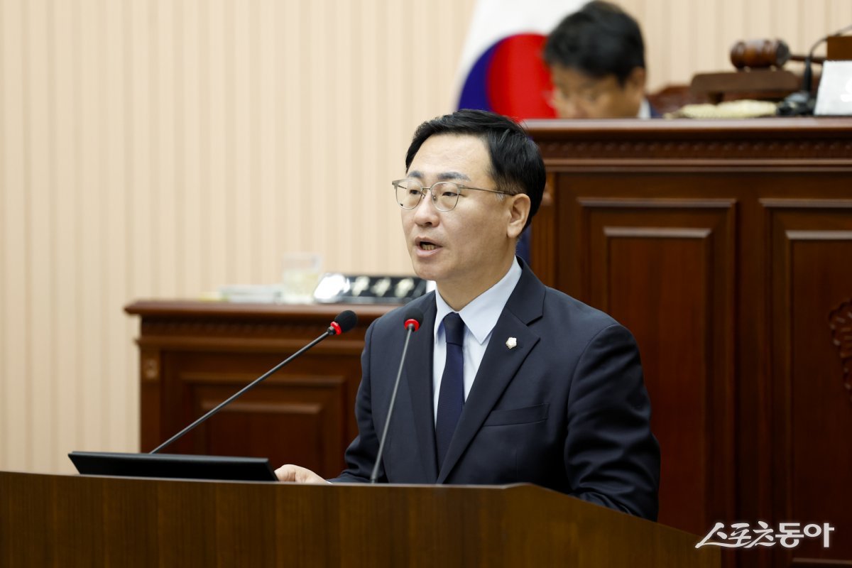 김성태 부의장은 24일 국가를 위해 헌신한 국가유공자와 상이군경에 대한 교통복지 정책 개선의 필요성을 역설하고 있다. 사진제공ㅣ구리시의회