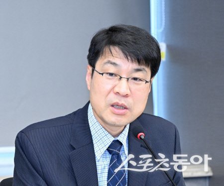 김정기 대구시장 권한대행이 파워풀 대구 청렴간부회의에서 종합청렴도 1등급 달성 목표를 강력하게 주문하고 있다. 사진제공 ㅣ 대구시