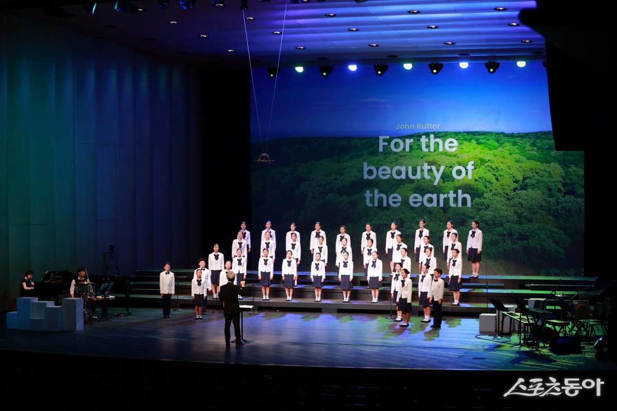 지난 26일 용인포은아트홀에서 용인시립소년소녀합창단의 제45회 정기연주회가 열렸다. 사진제공|용인시