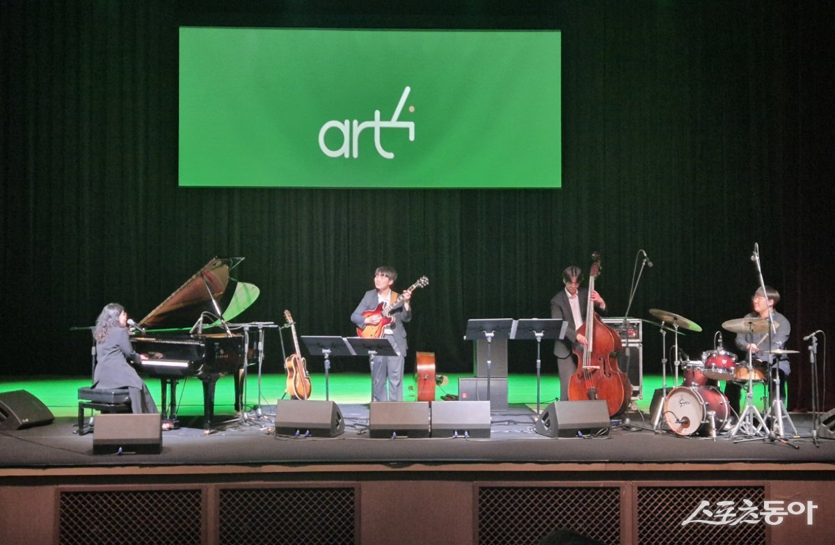 지난 29일 화순 하니움문화스포츠센터 적벽실에서 열린 재즈 축제–국제재즈데이 in 화순 오프닝 공연. 사진제공=화순군