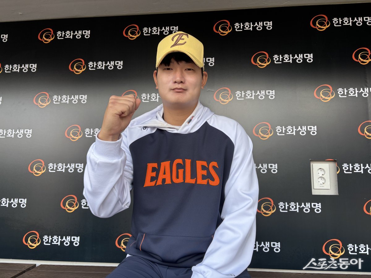 한화 김서현이 7일 스포츠동아와 인터뷰를 마친 뒤 포즈를 취하고 있다. 대전ㅣ강산 기자