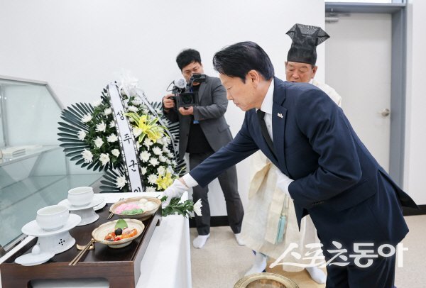 성주에서 심산 김창숙 선생 추모식이 진행되고 있는 모습. 사진제공ㅣ성주군