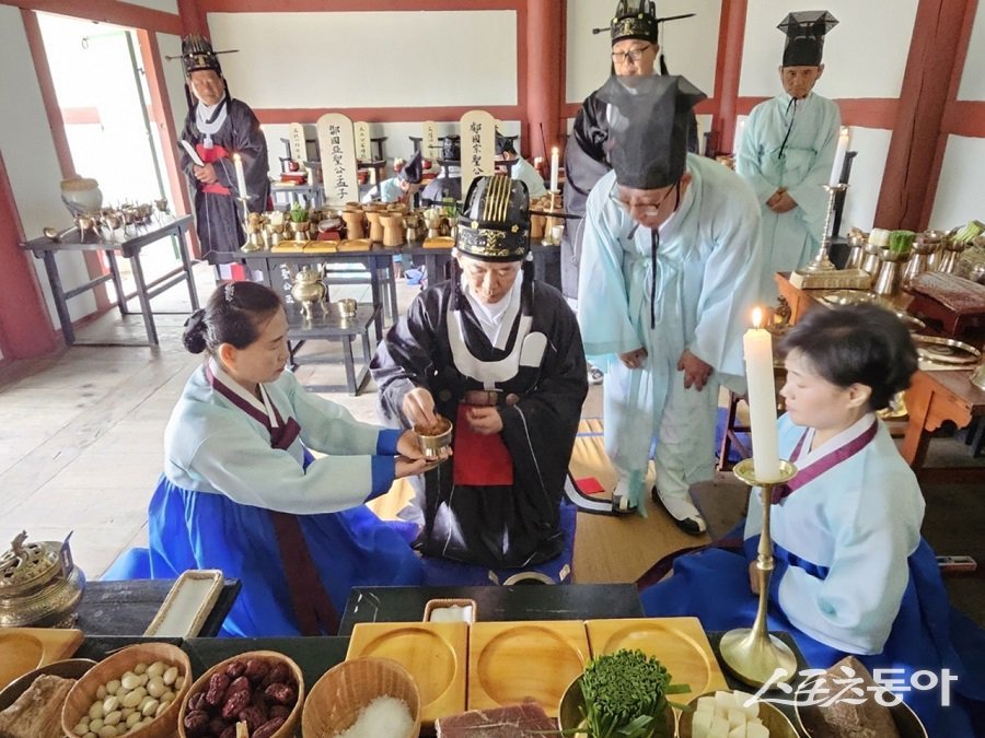 인천 미추홀구, 문학동 소재 인천향교 대성전에서 ‘춘기 석전대제’를 봉행했다. 사진제공｜인천 미추홀구청