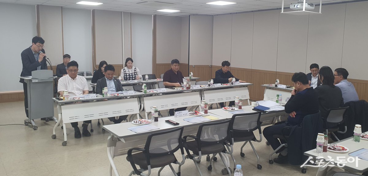 화성특례시가 지난 13일 모두누림센터에서 2024년 화성시 교통혼잡지구 조사 및 기본설계 용역 중간보고회를 개최했다. 사진제공|화성시