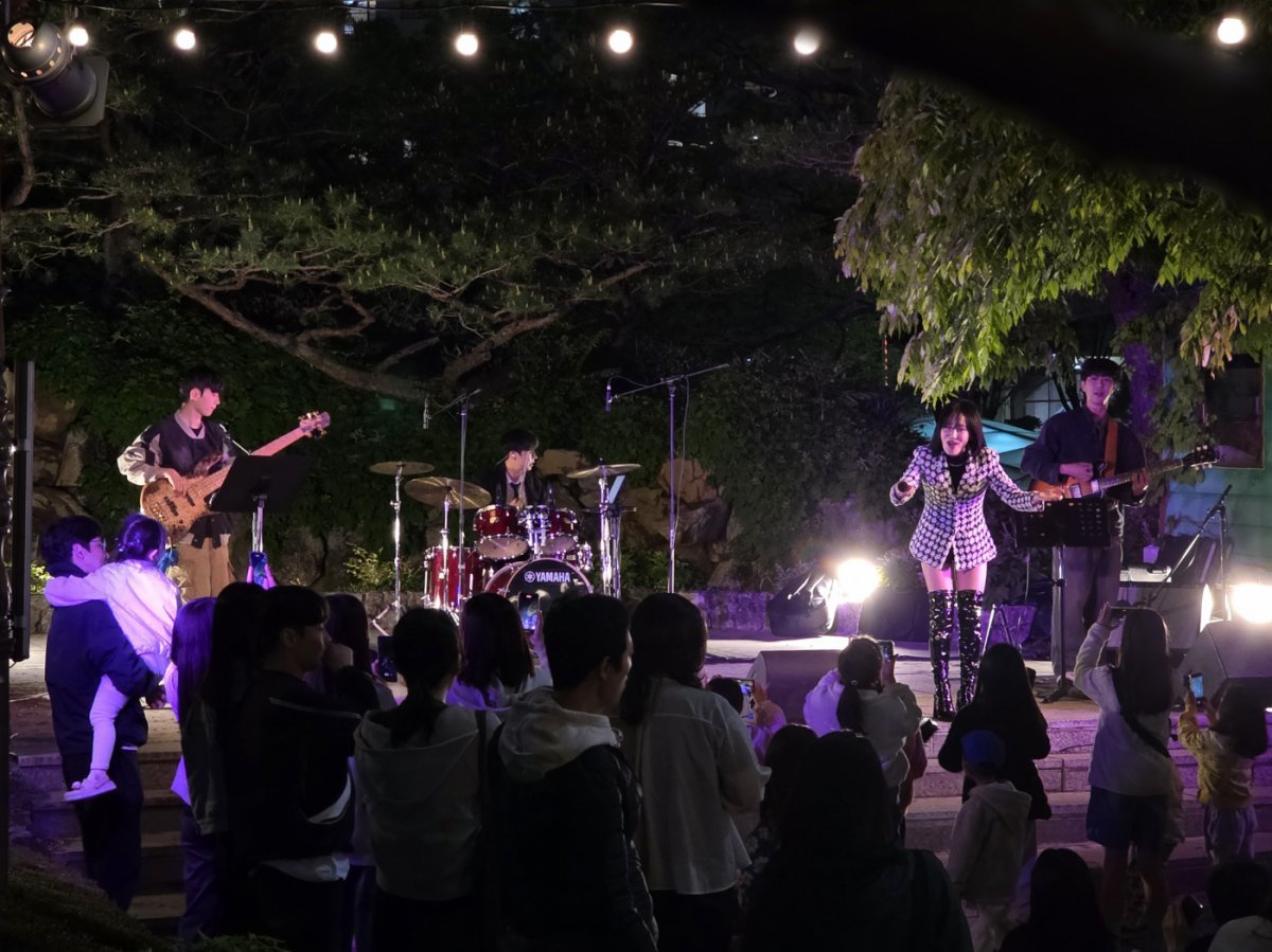 ‘비발디파크 가든 페스타’의 라이브 밴드 공연 사진제공|소노인터내셔널