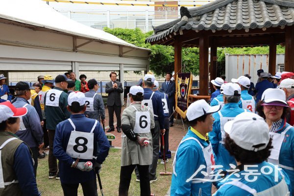 청도새마을공원에서 대한노인회 청도군지회장배 어르신 게이트볼대회가 열리고 있다. 사진제공 ㅣ 청도군