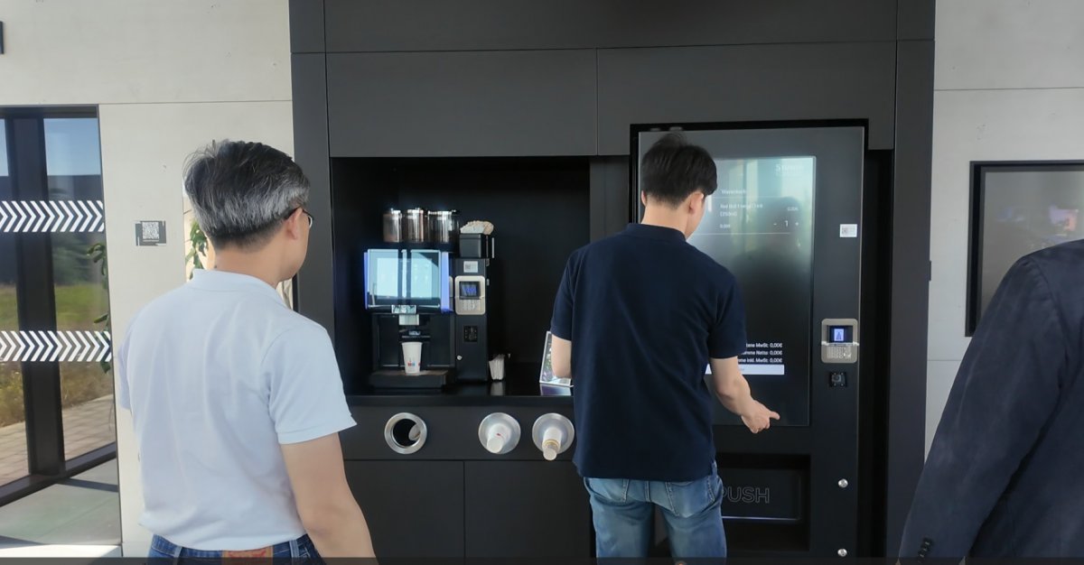 독일 에스텐펠트 포르쉐 차징 라운지. 원성열 기자 sereno@donga.com