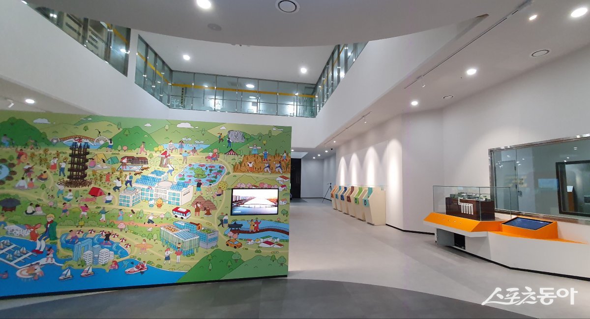 탄소중립 체험관 전시실 전경. 사진제공｜시흥시