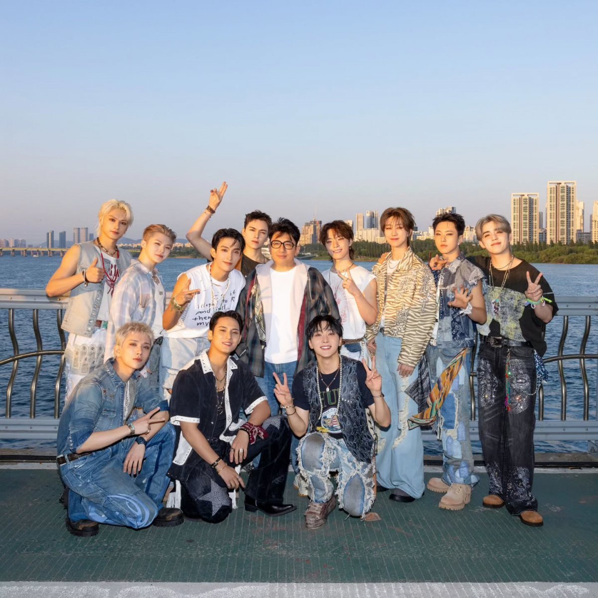 방시혁 소셜 캡처