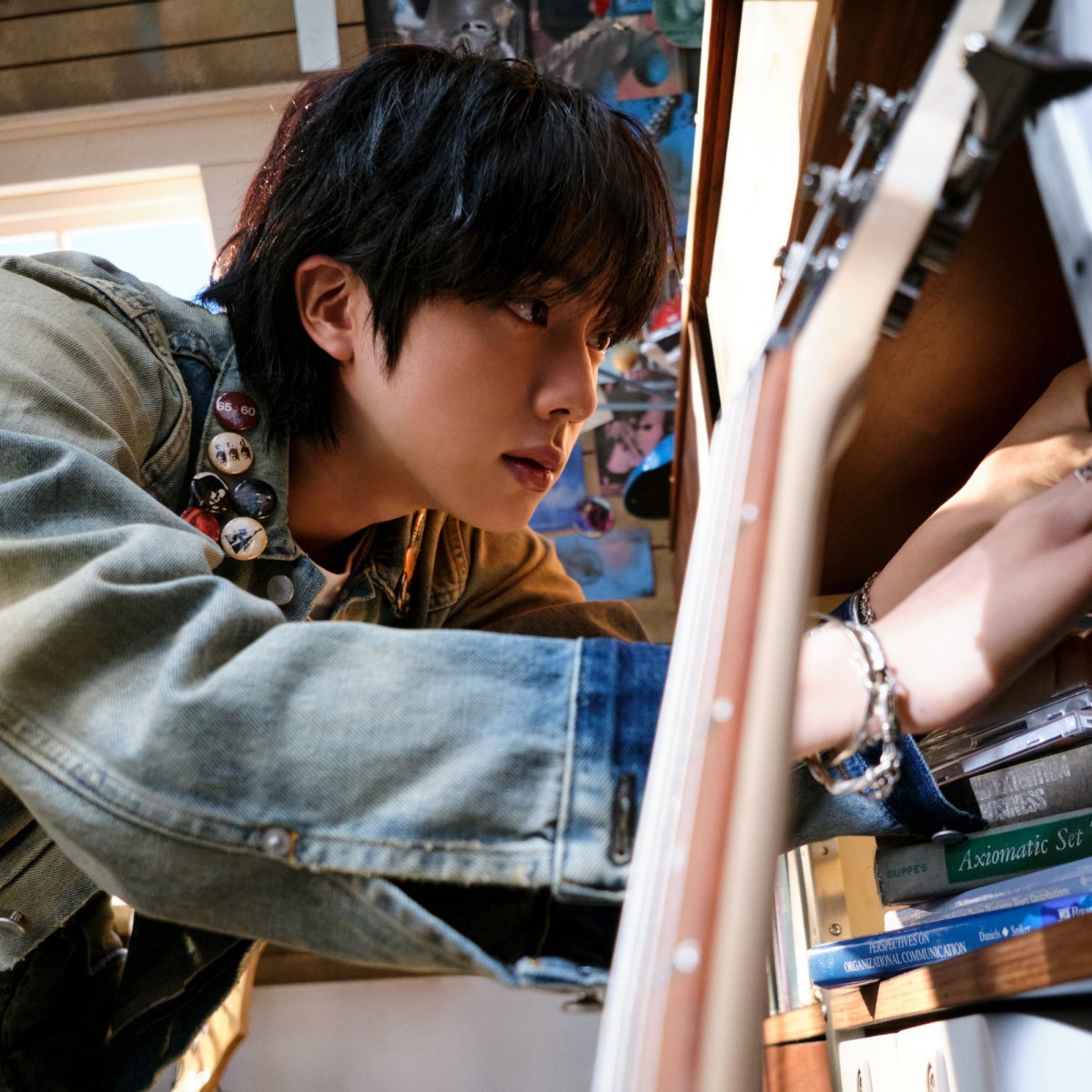 방탄소년단 진이 미니 2집 ‘Echo’로 미국 빌보드 주요 차트를 석권하며, 글로벌 솔로 아티스트로서의 저력을 다시 한번 입증했다. 특히 ‘빌보드 200’에서 3위에 오르며 자체 최고 순위를 경신했다. 사진제공 | 빅히트 뮤직